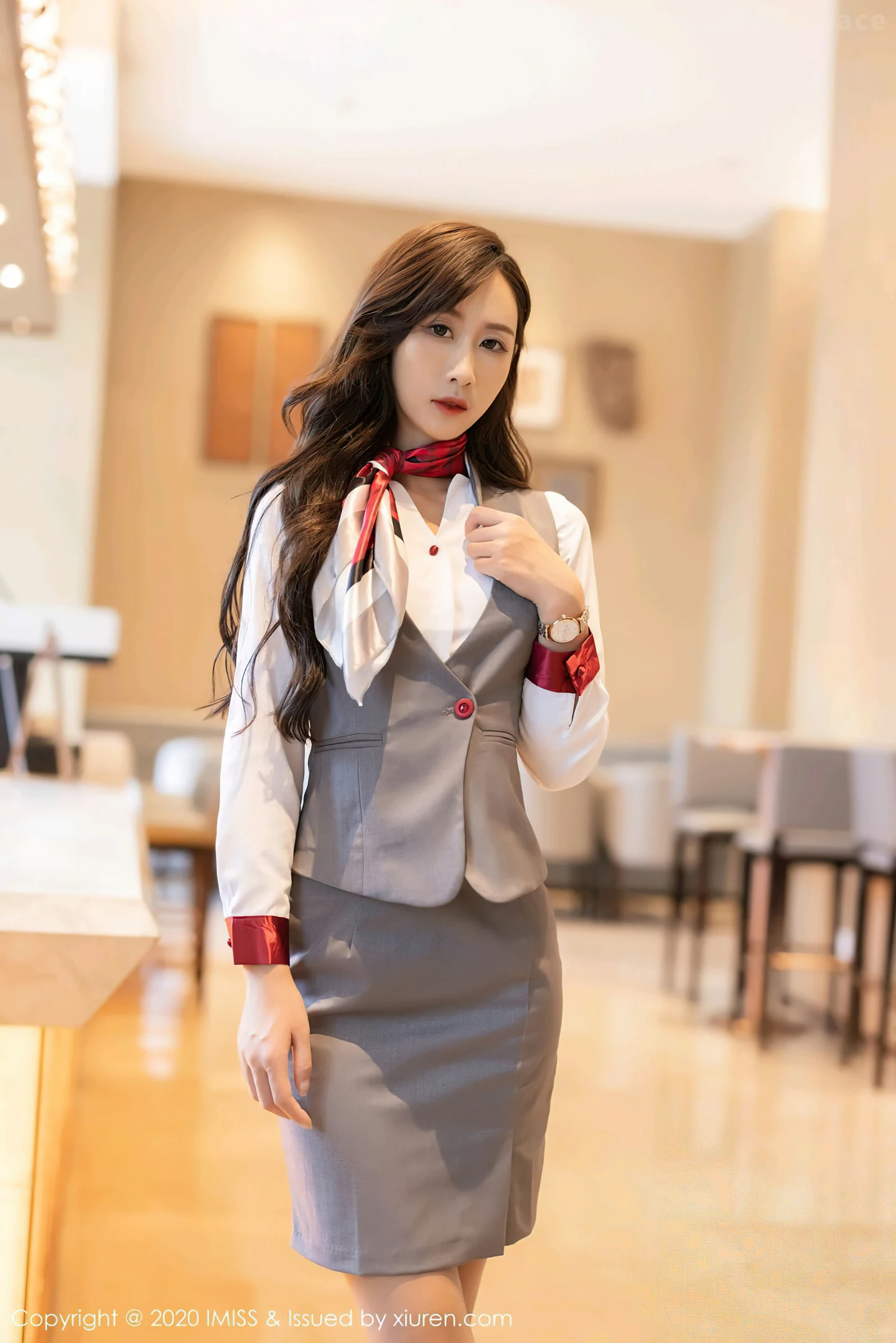 图片[6]-[IMISS爱蜜社]Vol.524 新人模特萌白酱空姐制服主题私房半脱露开档灰丝裤袜诱惑写真60P-秀人网官方网站